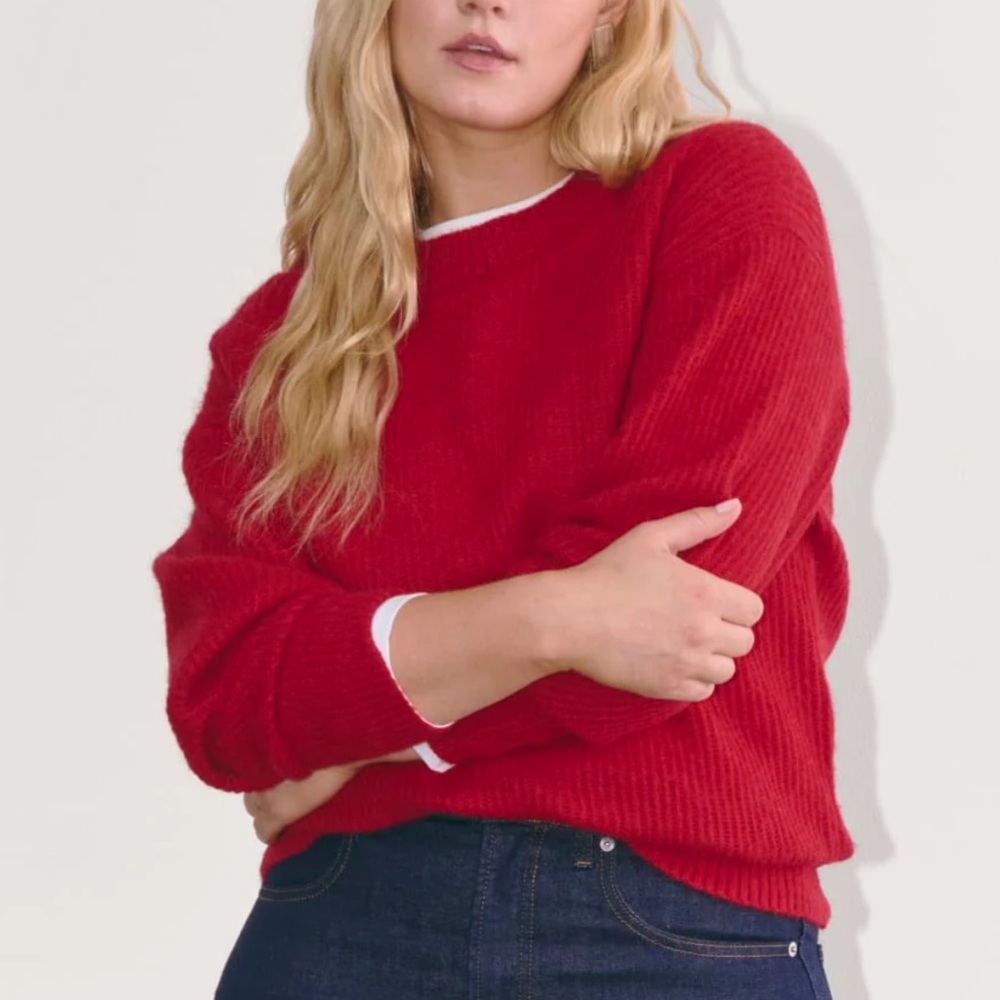 Everlane Cocoon Crew in Alpaca - Berry Red